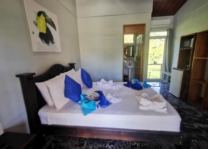 Hotel Tuki Tuki *